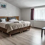 Wellness- & Haus Am 4*