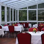 Wellness- & Haus Am 4*