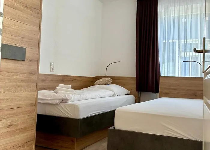 Wellness- & Haus Am 4*